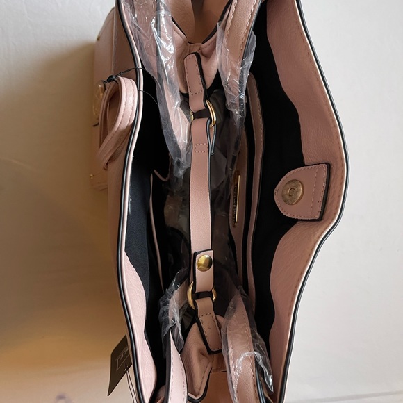 Stellini Hobo and wristlet set by Mia K. - Picture 5 of 8